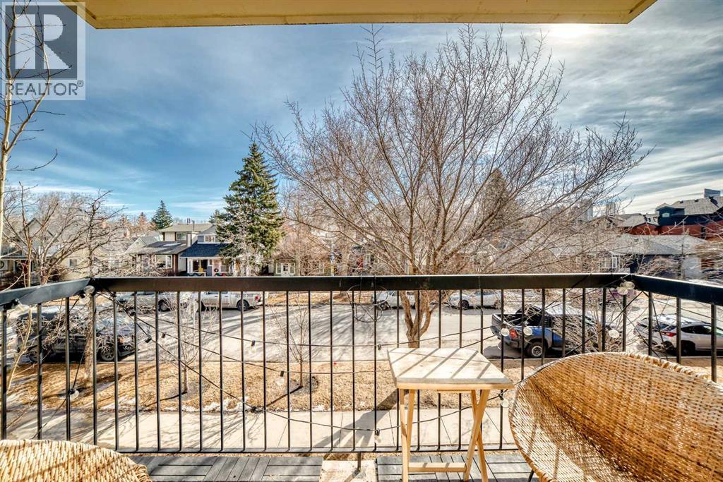 Single Family House for Sale in    Avenue NW Sunnyside Calgary 