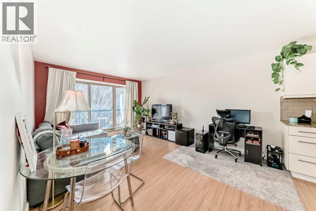 Single Family House for Sale in    Avenue NW Sunnyside Calgary 