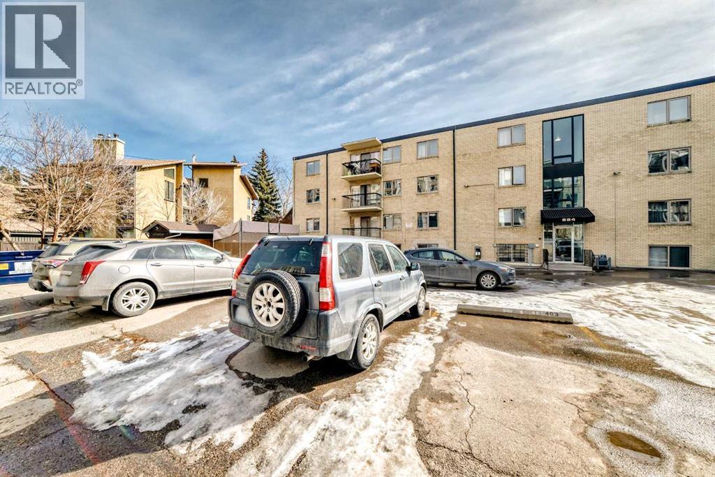 Single Family House for Sale in    Avenue NW Sunnyside Calgary 