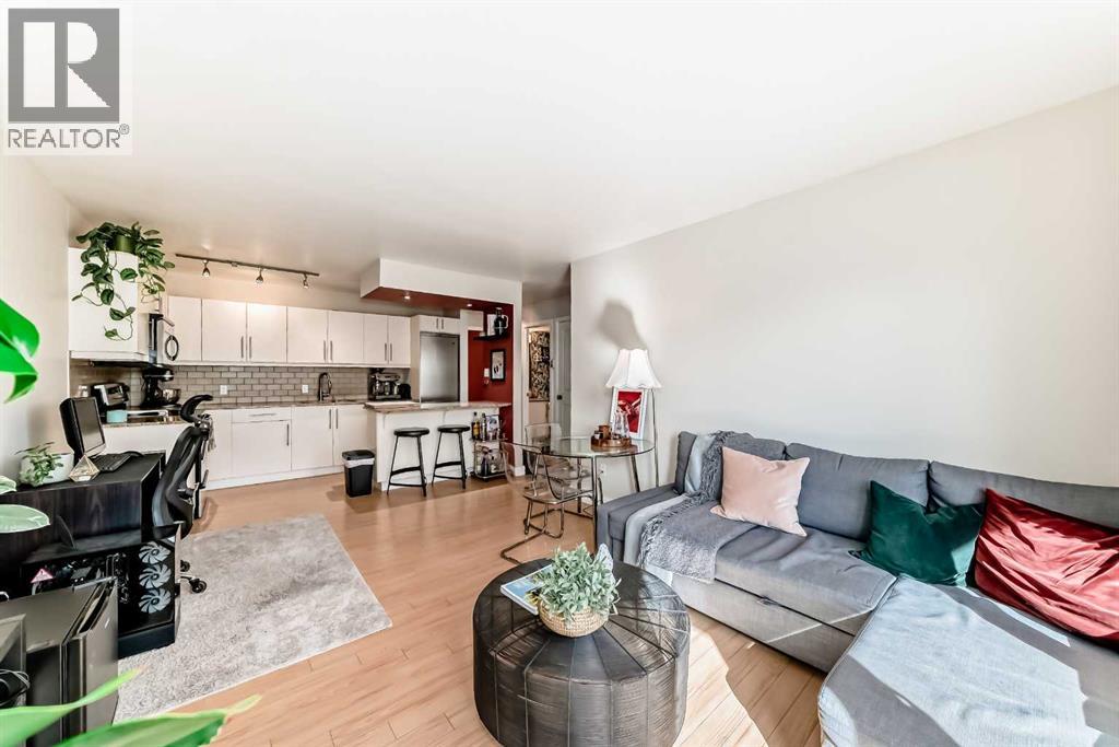 Single Family House for Sale in    Avenue NW Sunnyside Calgary 