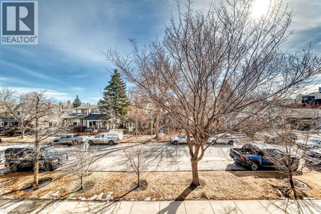 Single Family House for Sale in    Avenue NW Sunnyside Calgary 