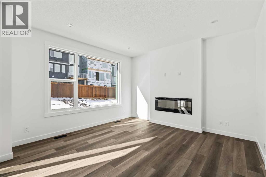 Single Family House for Sale in  Starling Passage NW Moraine Calgary 