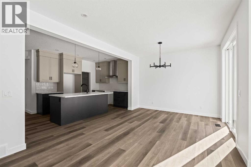 Single Family House for Sale in  Starling Passage NW Moraine Calgary 