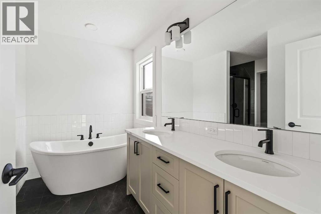 Single Family House for Sale in  Starling Passage NW Moraine Calgary 