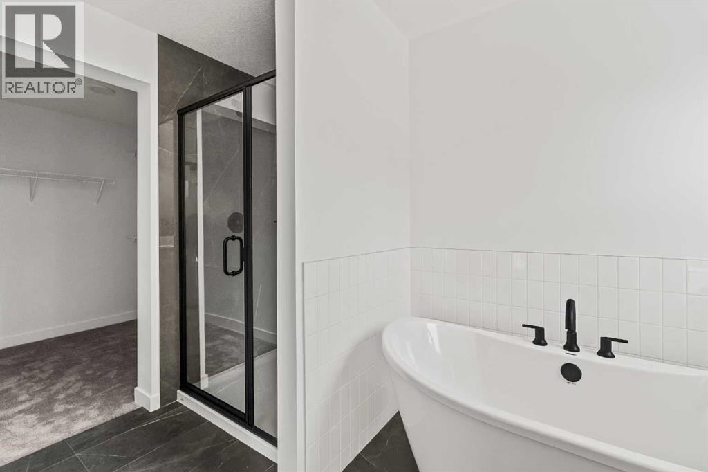 Single Family House for Sale in  Starling Passage NW Moraine Calgary 