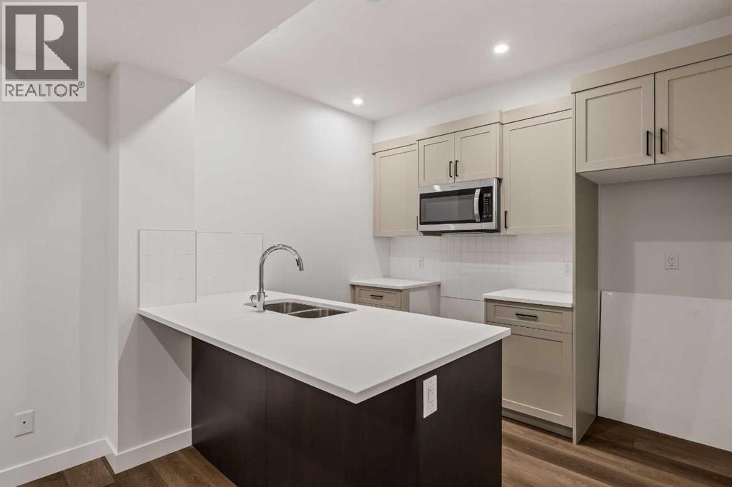 Single Family House for Sale in  Starling Passage NW Moraine Calgary 