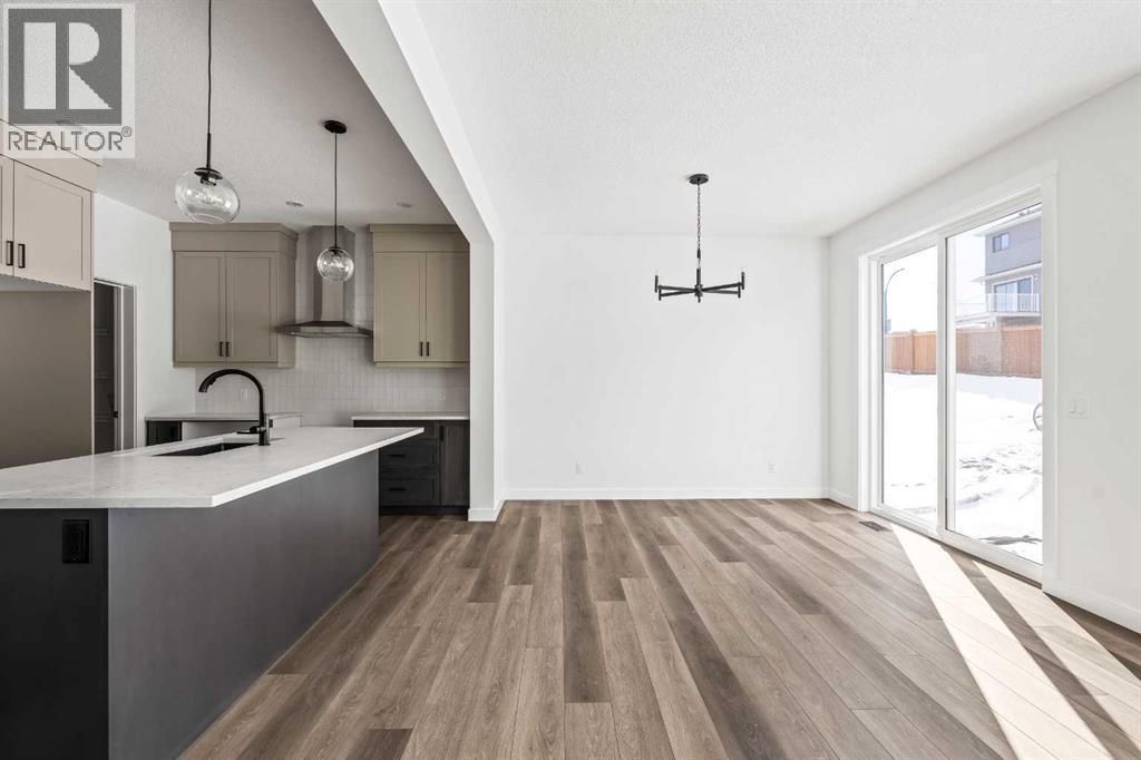 Single Family House for Sale in  Starling Passage NW Moraine Calgary 