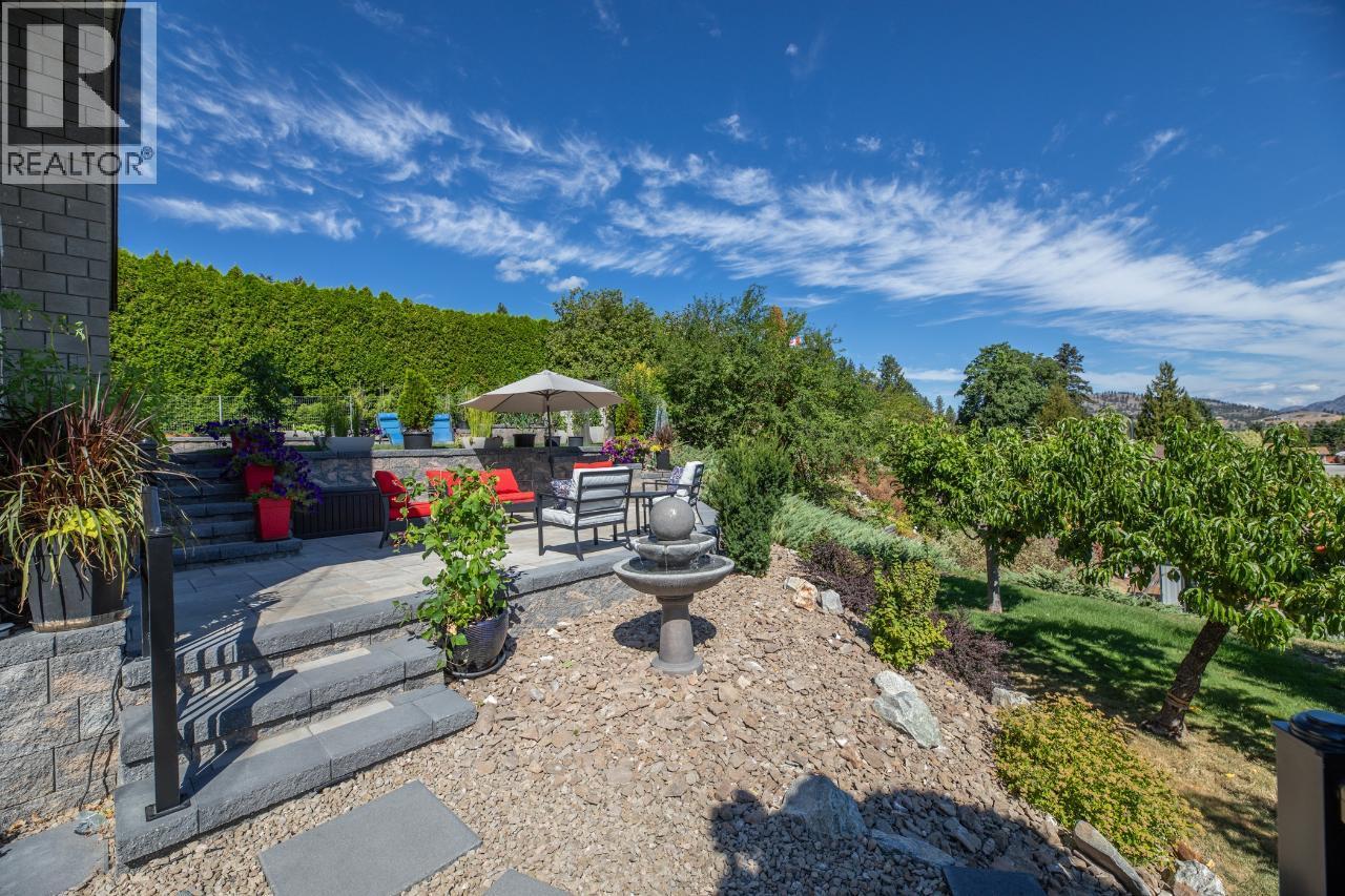12612 REYNOLDS Avenue, Summerland