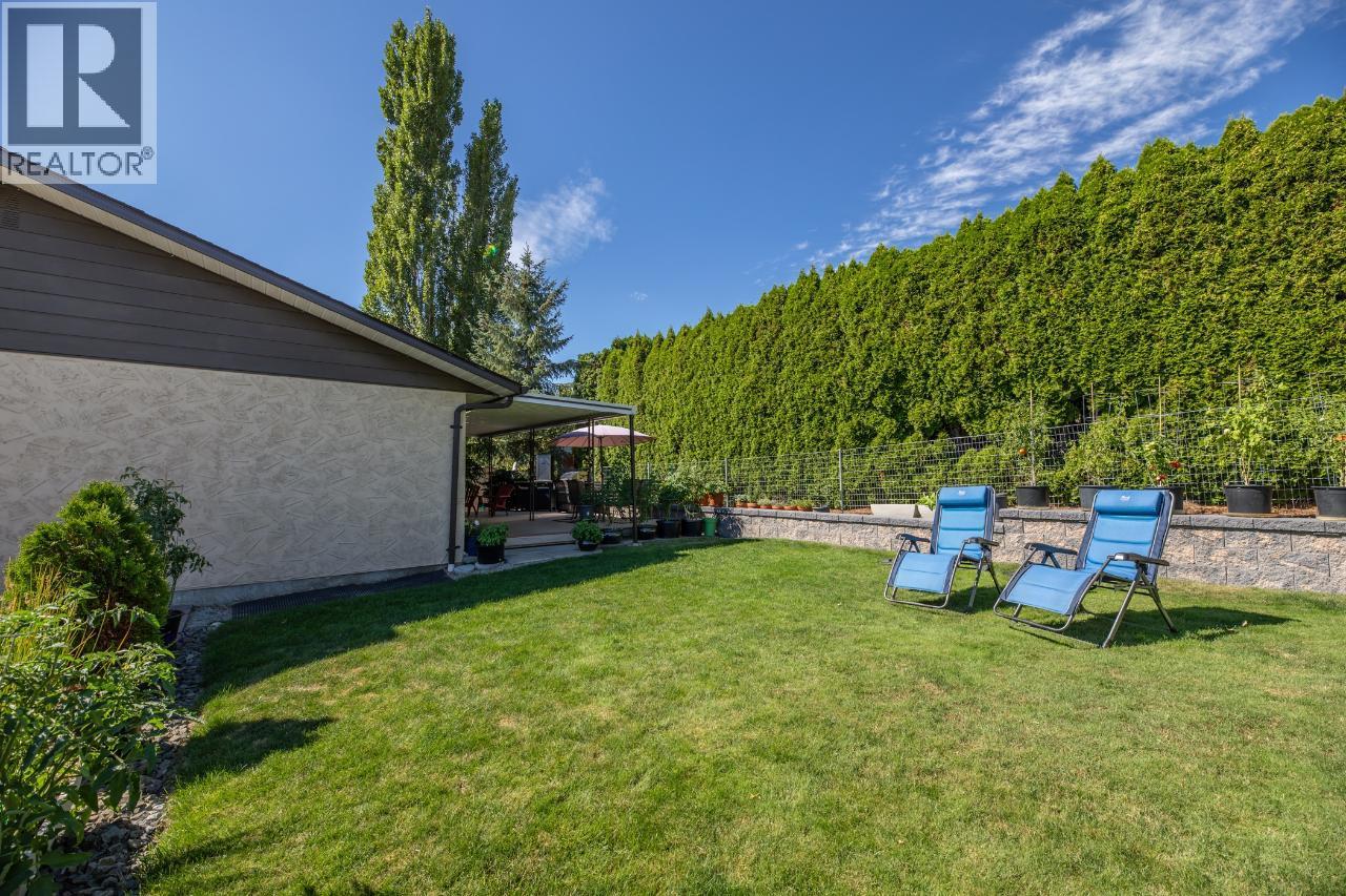 12612 REYNOLDS Avenue, Summerland