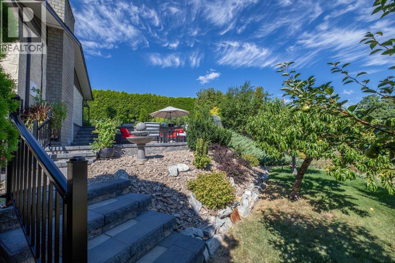 12612 REYNOLDS Avenue, Summerland