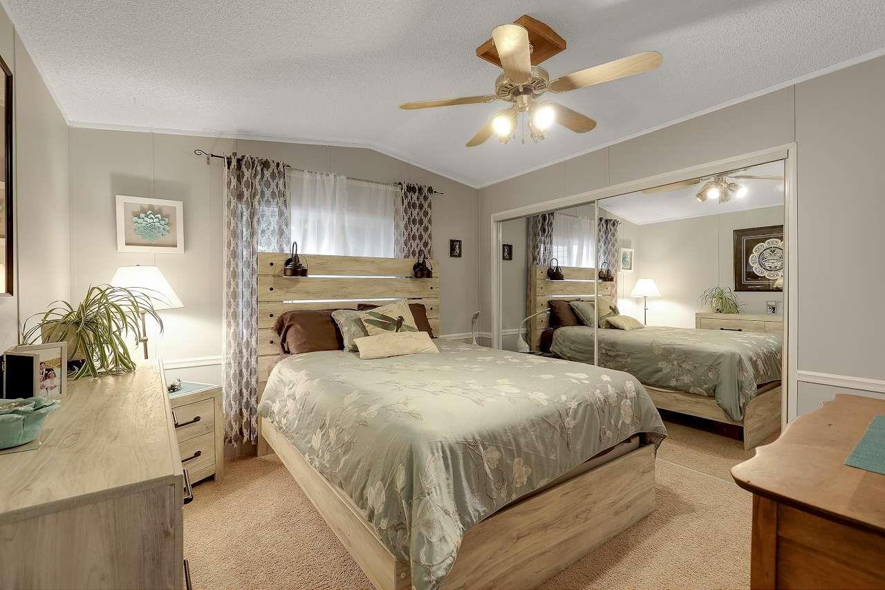 59 43201 LOUGHEED Highway - main photo