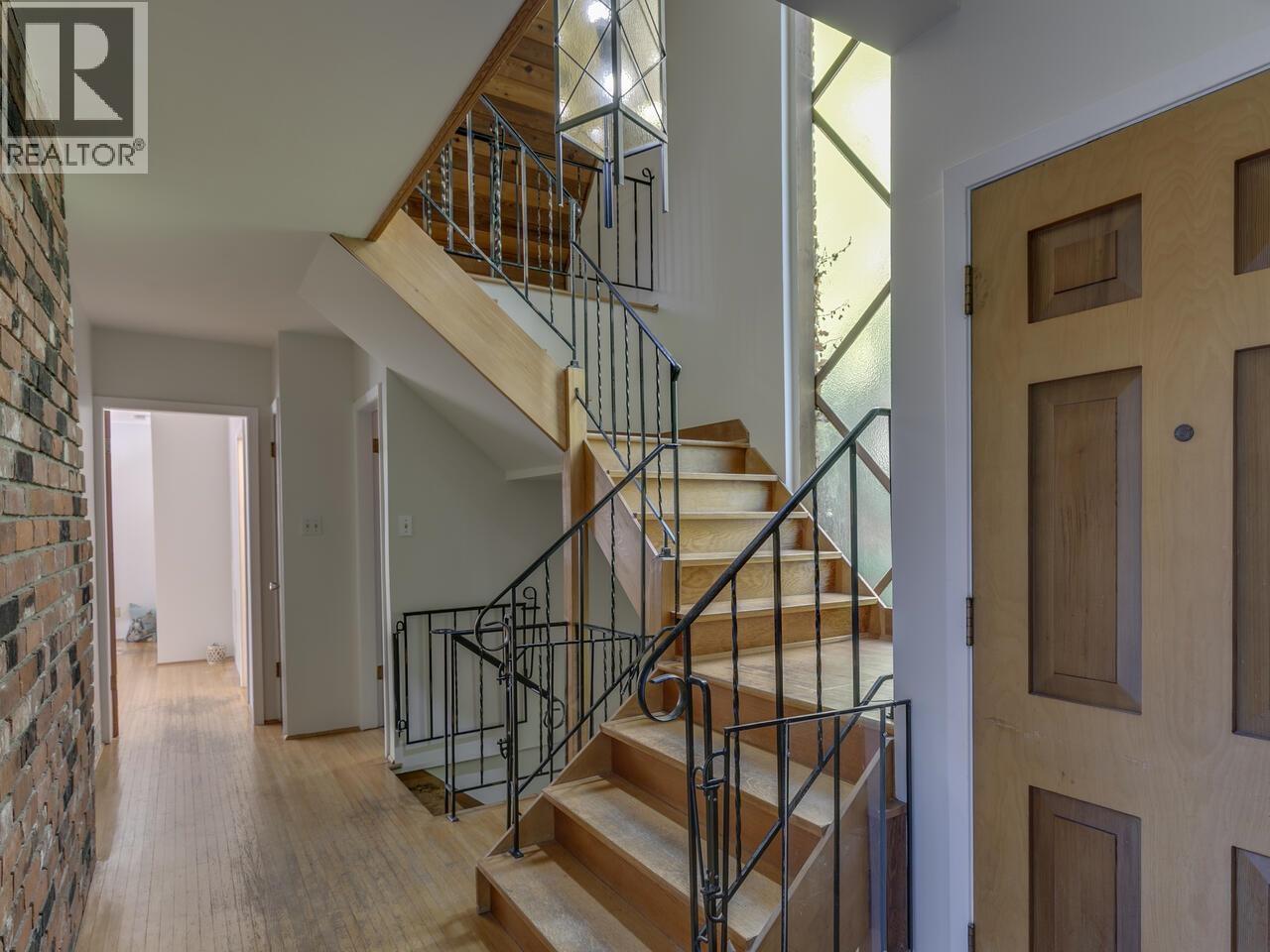 3904 WESTRIDGE AVENUE, West Vancouver