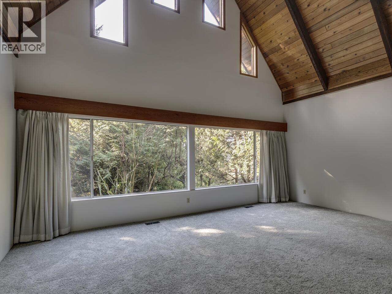 3904 WESTRIDGE AVENUE, West Vancouver