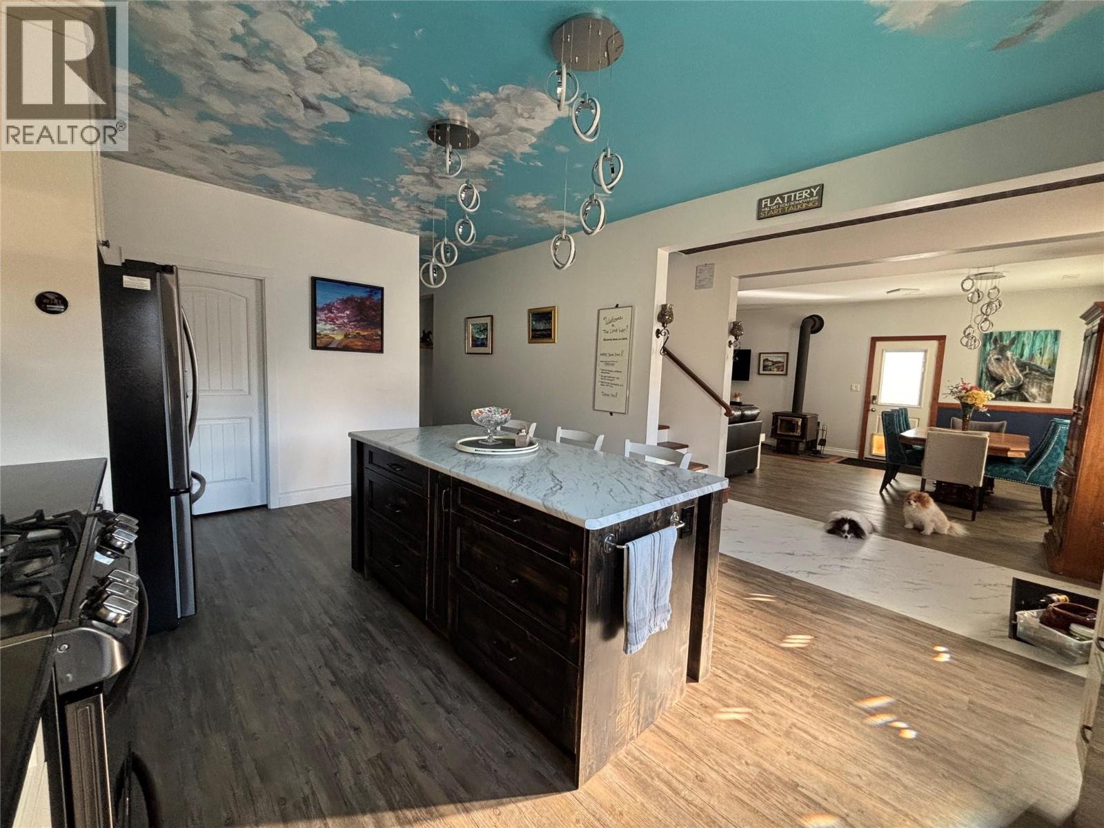 605 RAILWAY AVENUE - 7