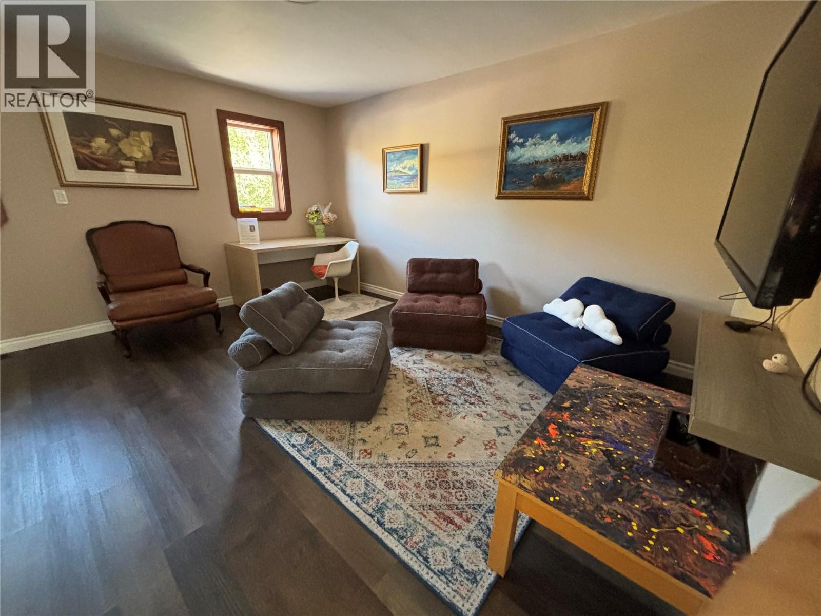 605 RAILWAY AVENUE - 12