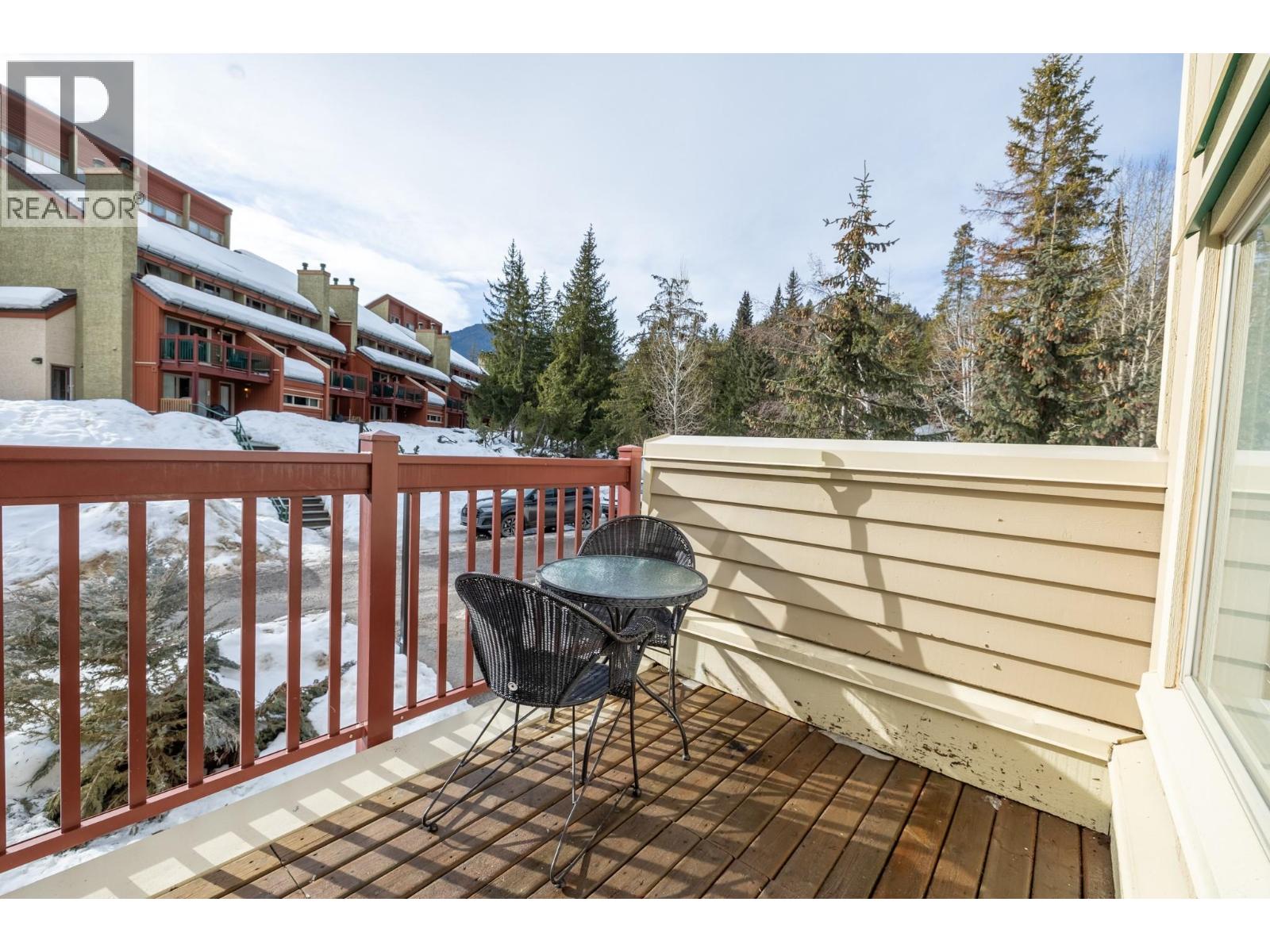 2035 Panorama Drive Unit# 225, Panorama