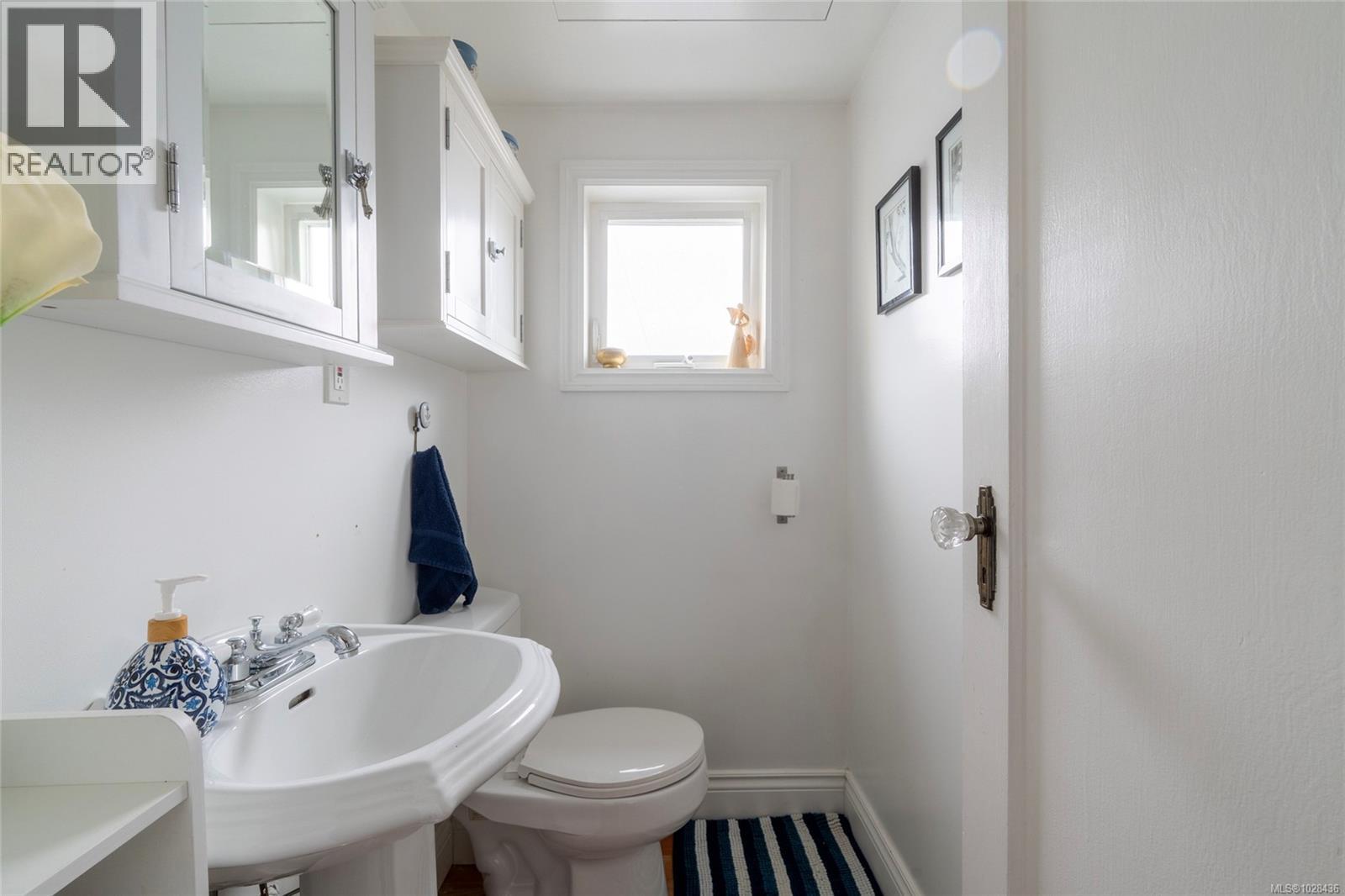 J11 6145 Genoa Bay Rd, Duncan