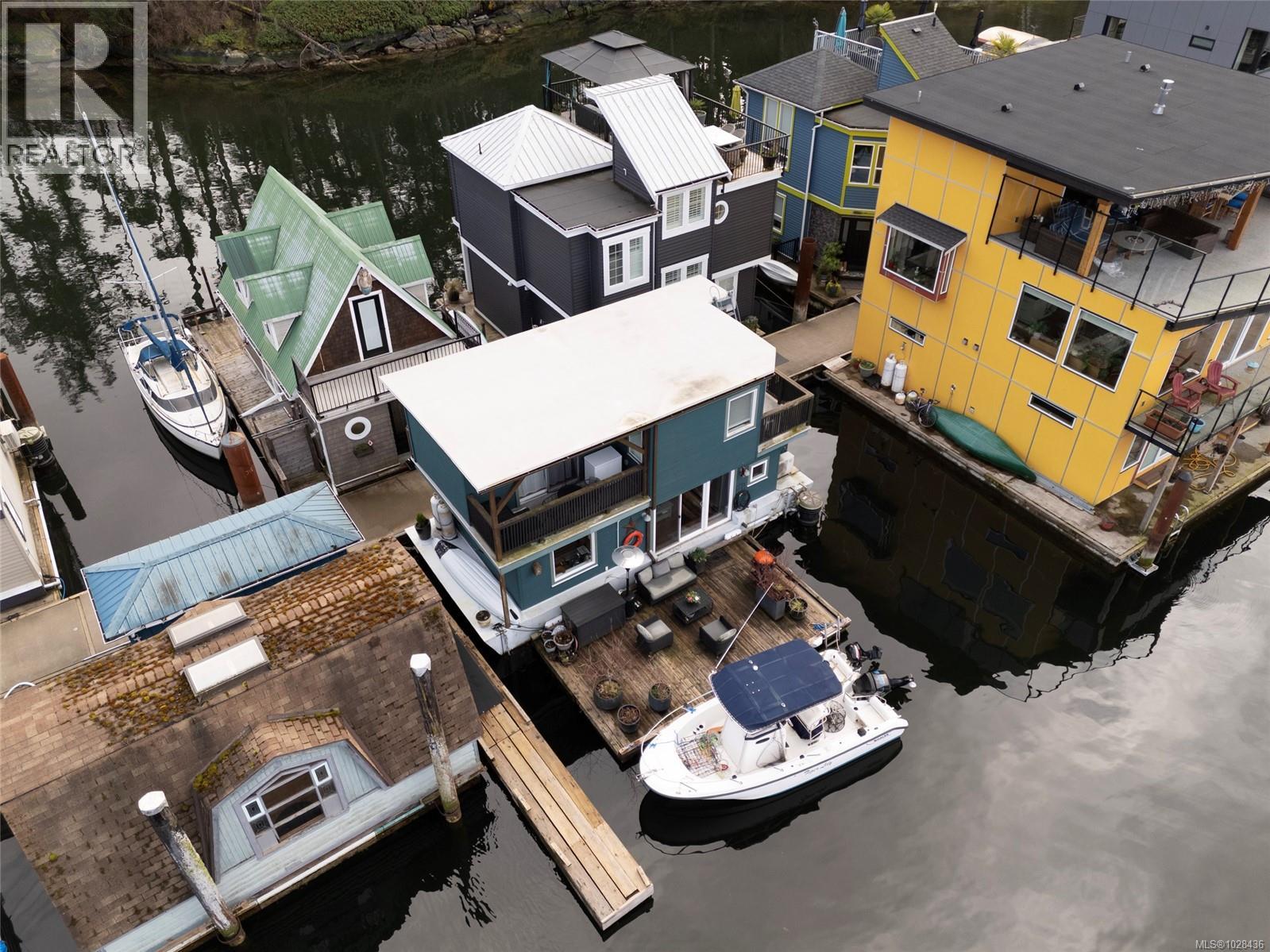 J11 6145 Genoa Bay Rd, Duncan