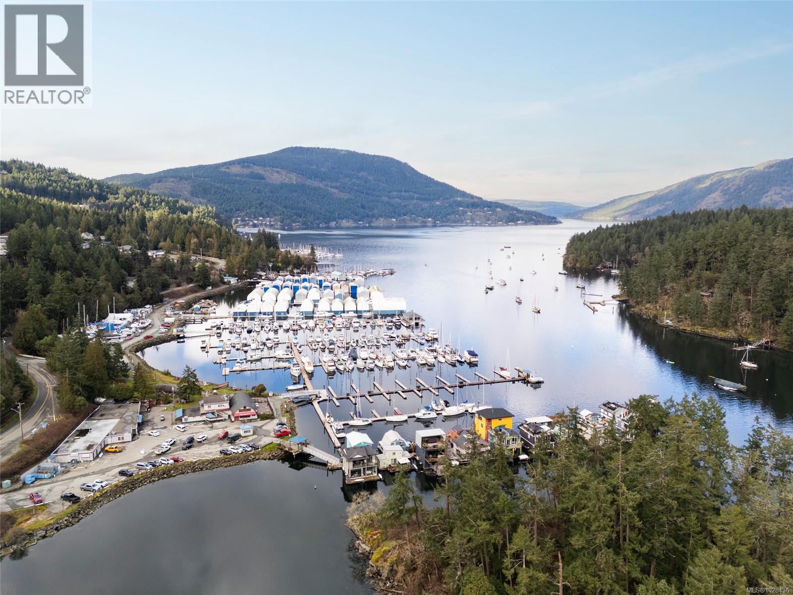 J11 6145 Genoa Bay Rd, Duncan