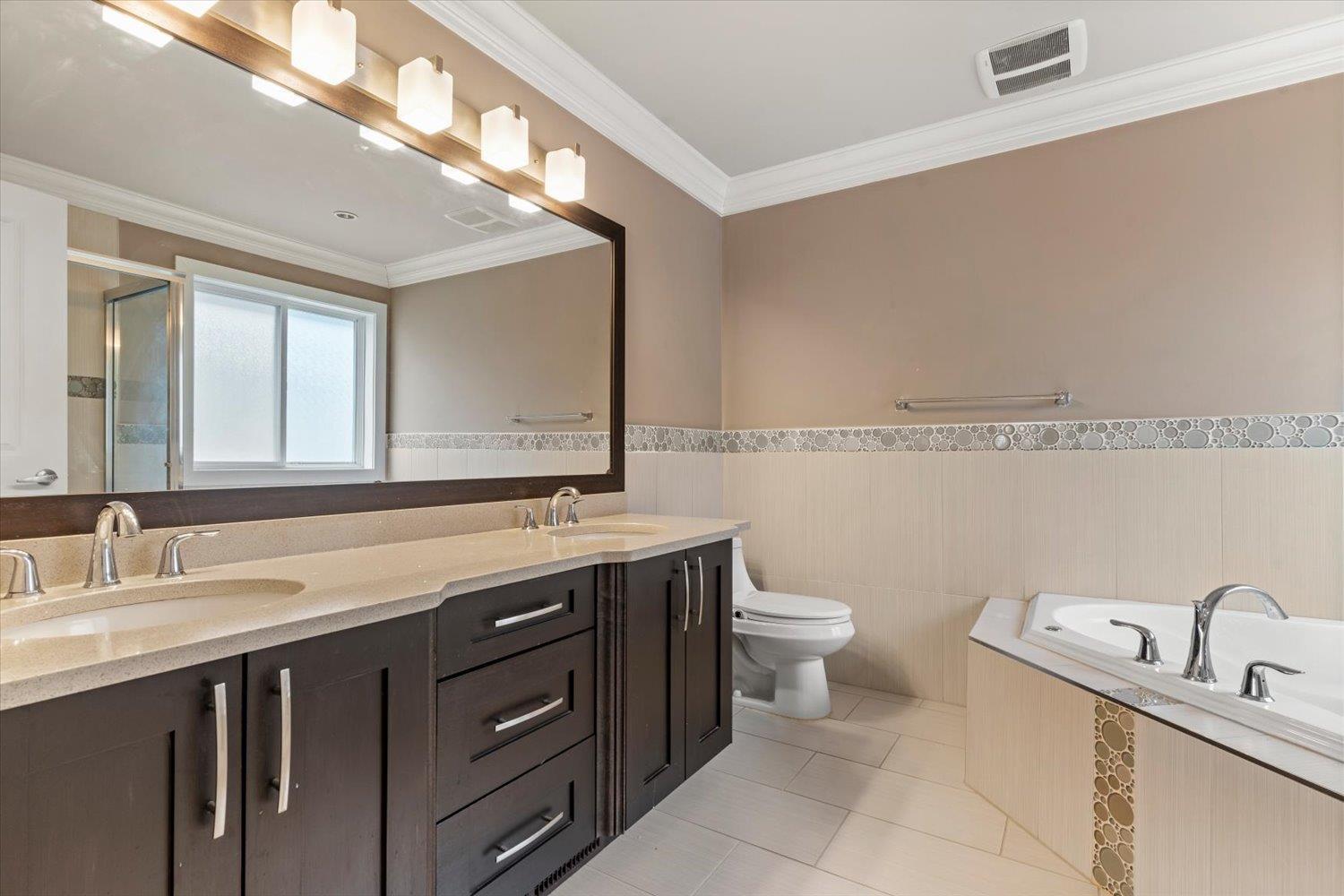 2112 MERLOT BOULEVARD, Abbotsford