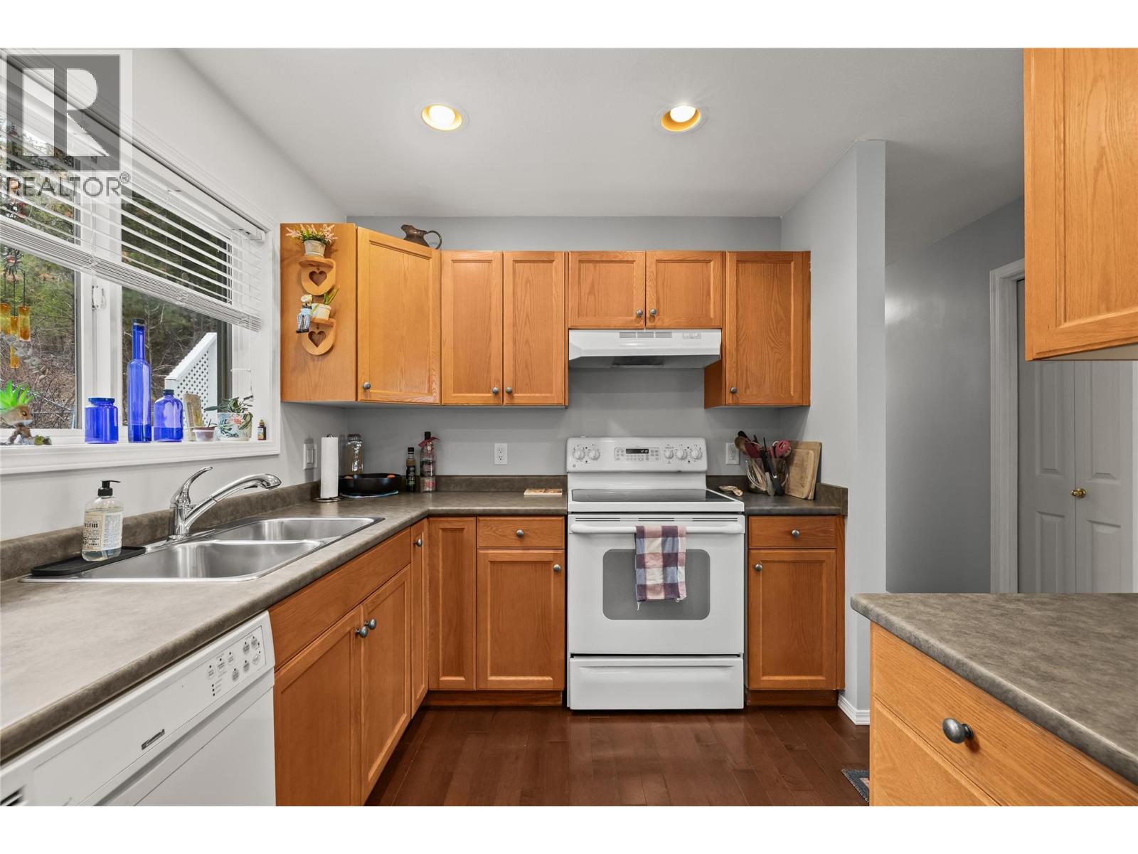 10736 Pinecrest Road, Vernon