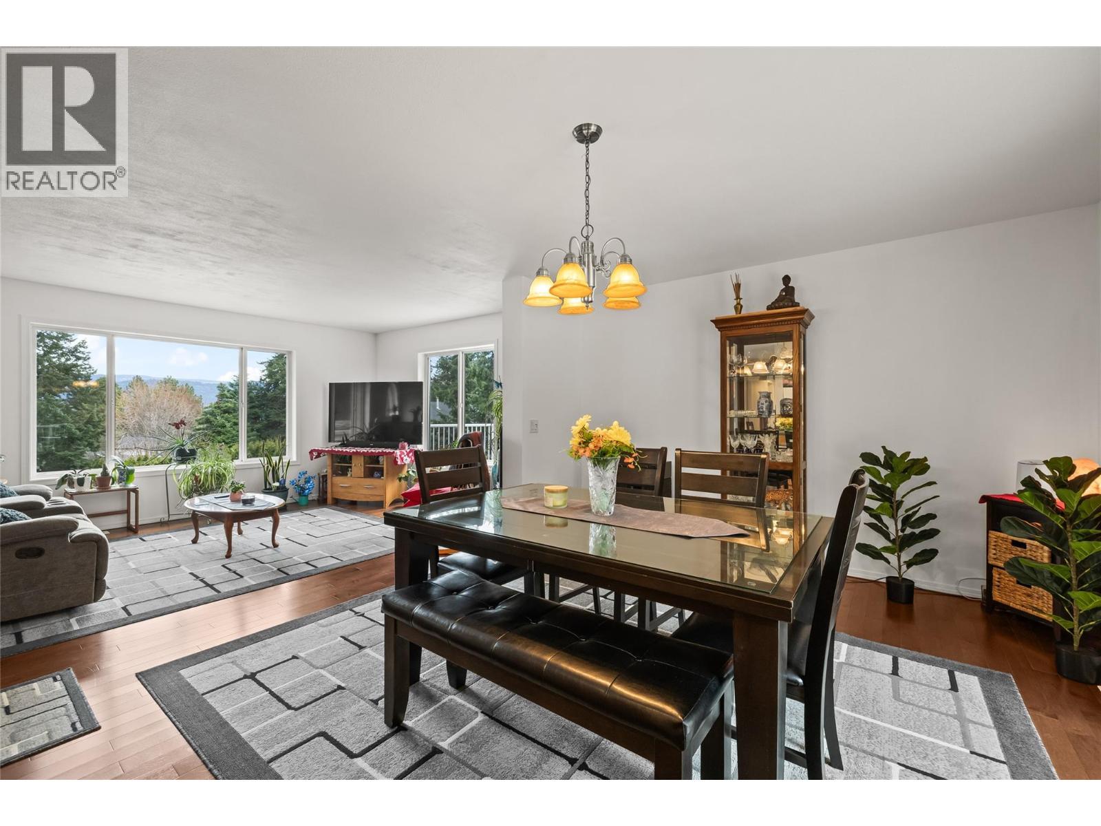 10736 Pinecrest Road, Vernon