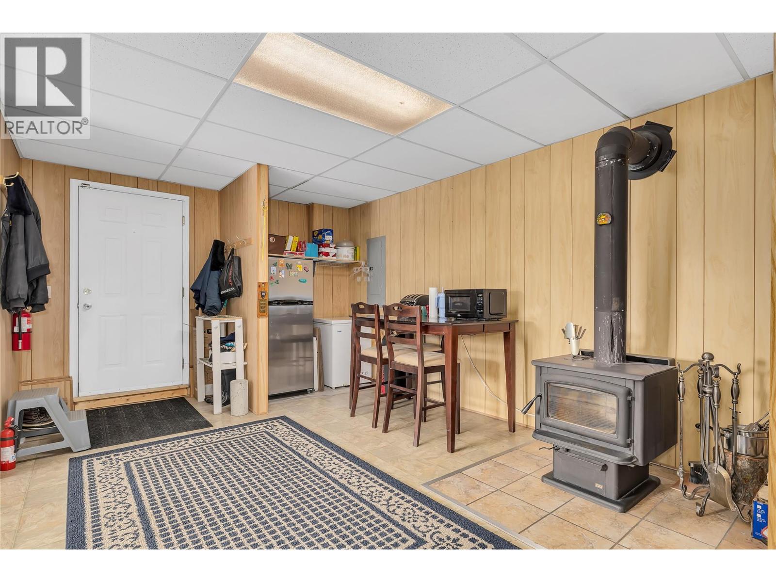 10736 Pinecrest Road, Vernon