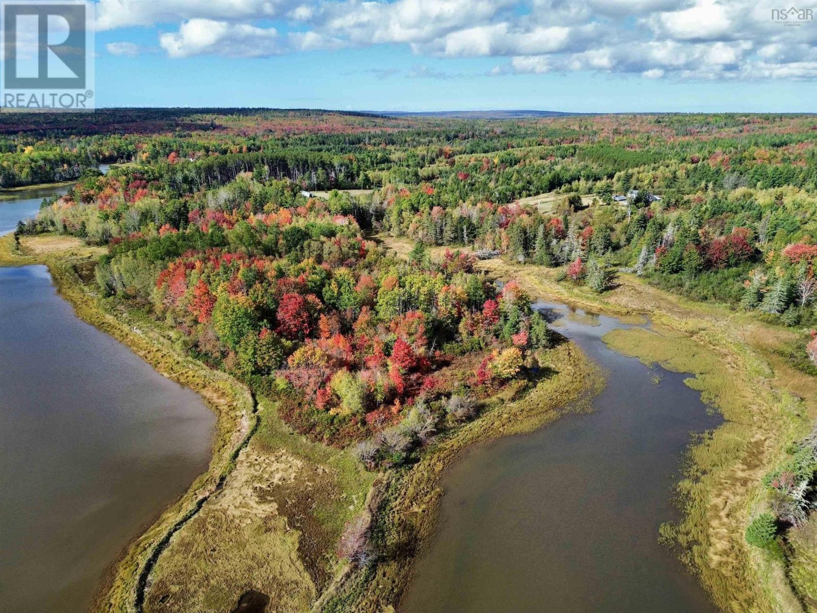 Property 14 of 16 of 886 Pugwash River Road