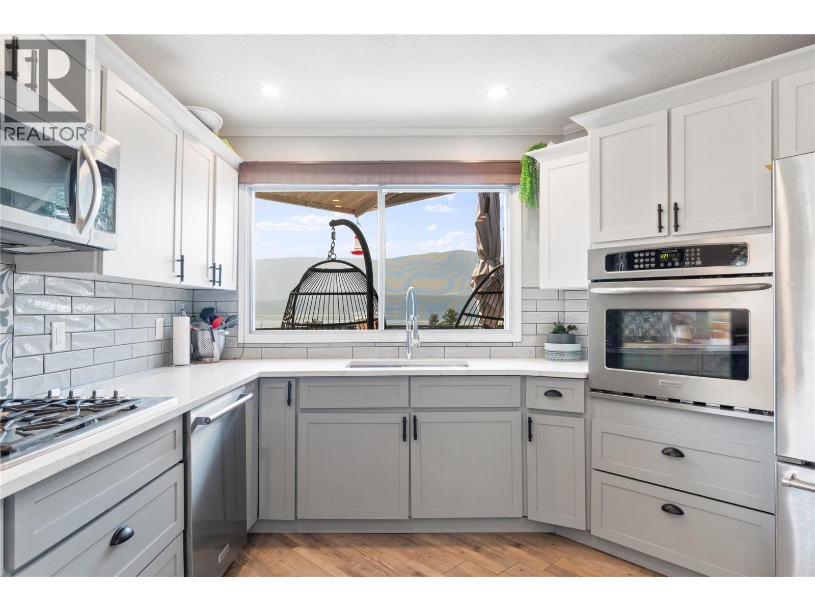 1850 28 Avenue NE, Salmon Arm