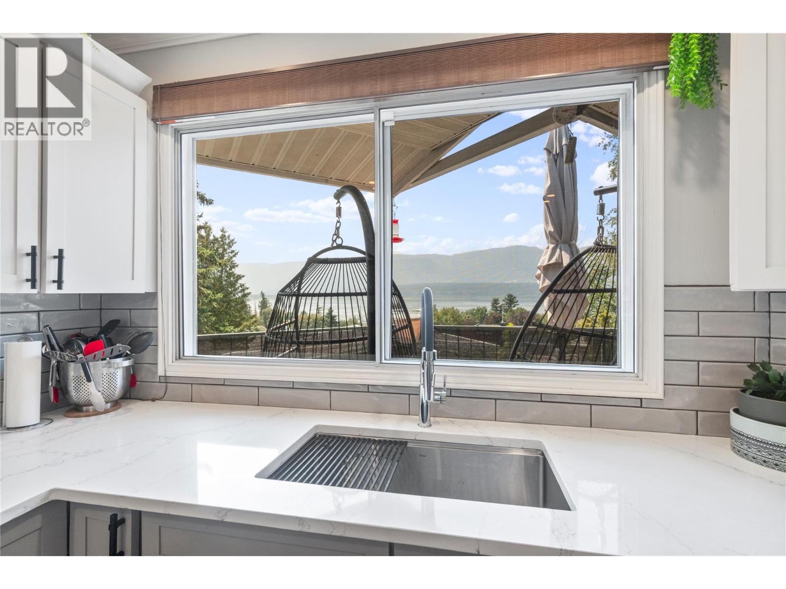 1850 28 Avenue NE, Salmon Arm