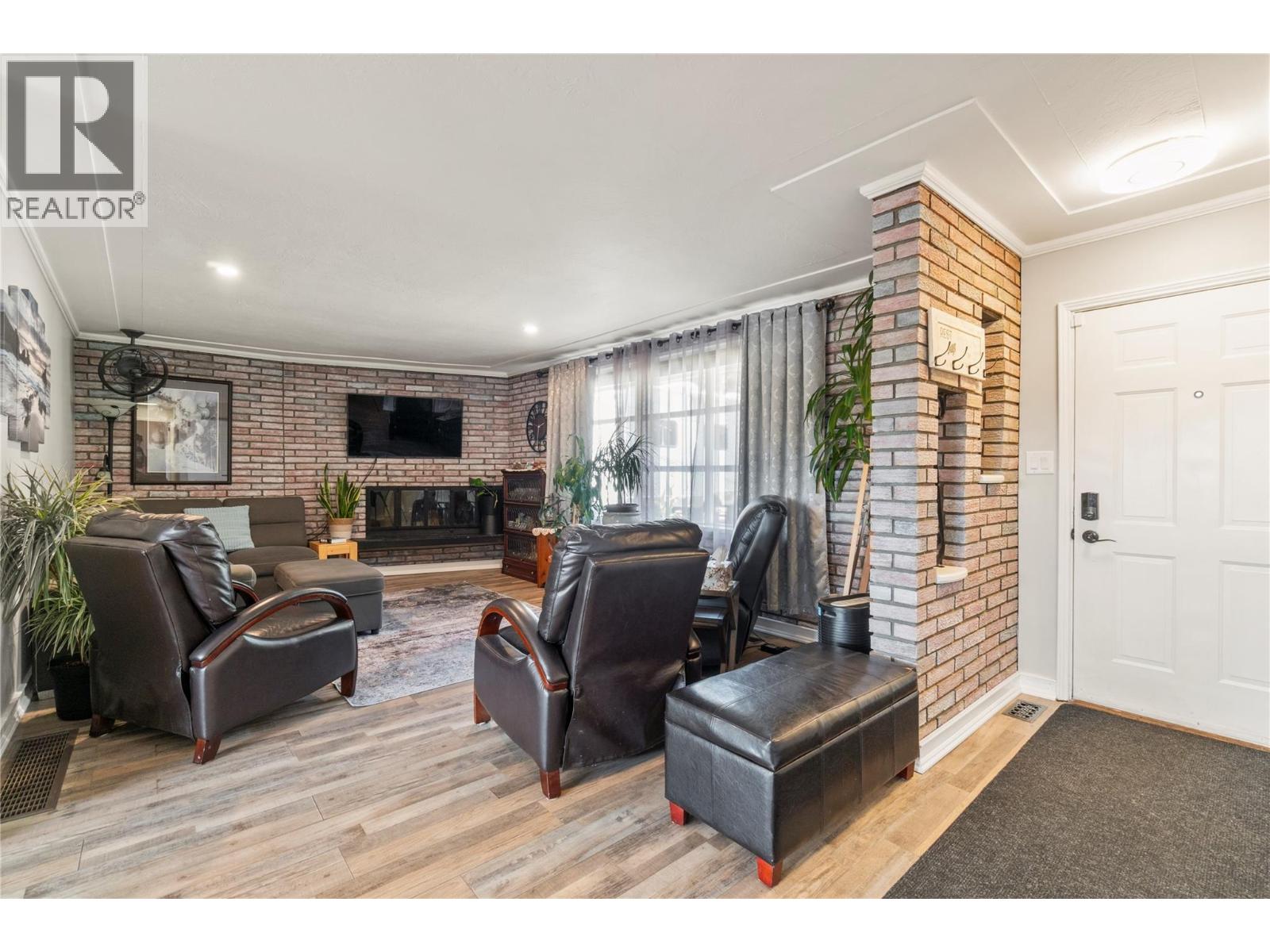 1850 28 Avenue NE, Salmon Arm