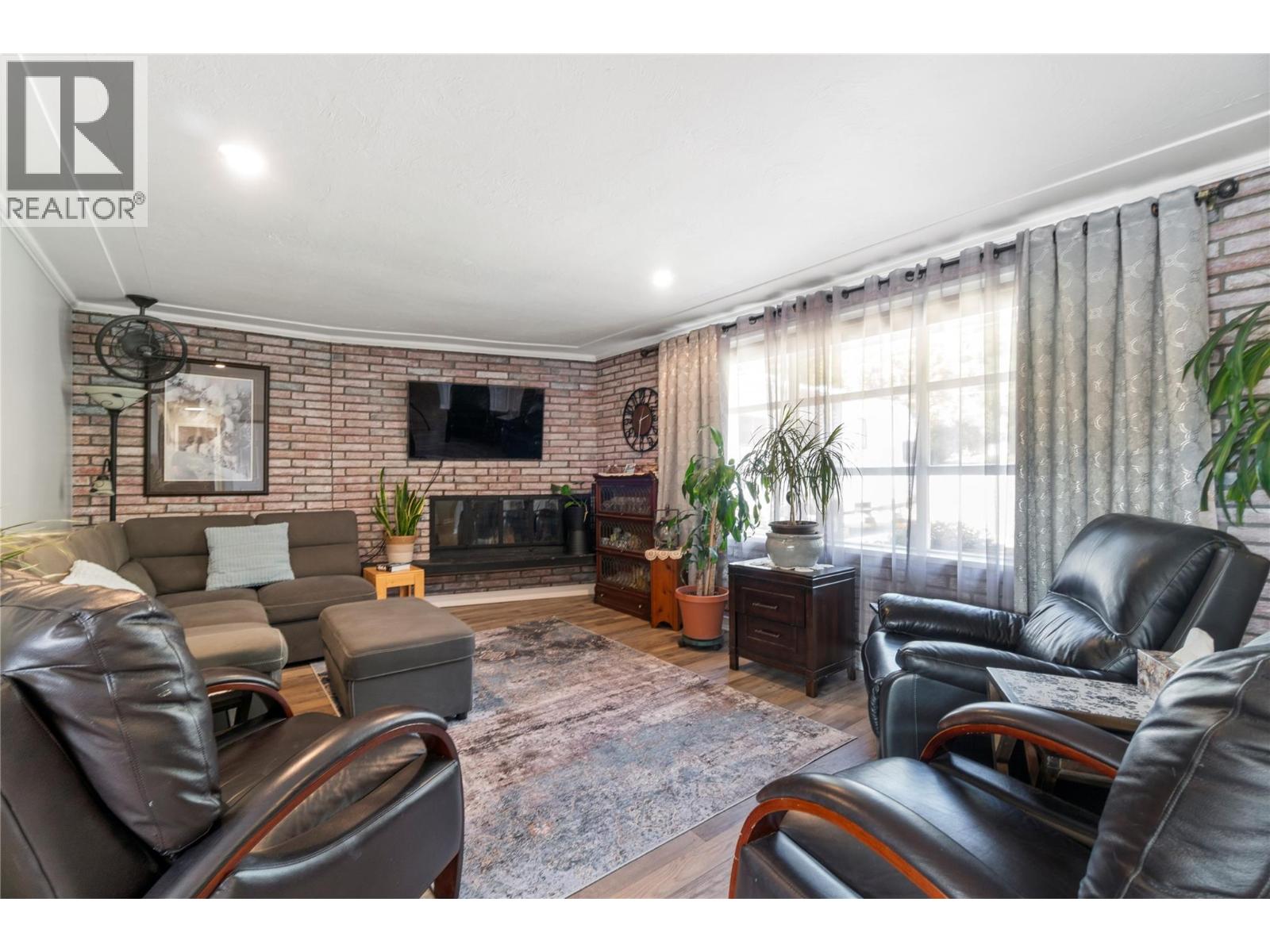 1850 28 Avenue NE, Salmon Arm