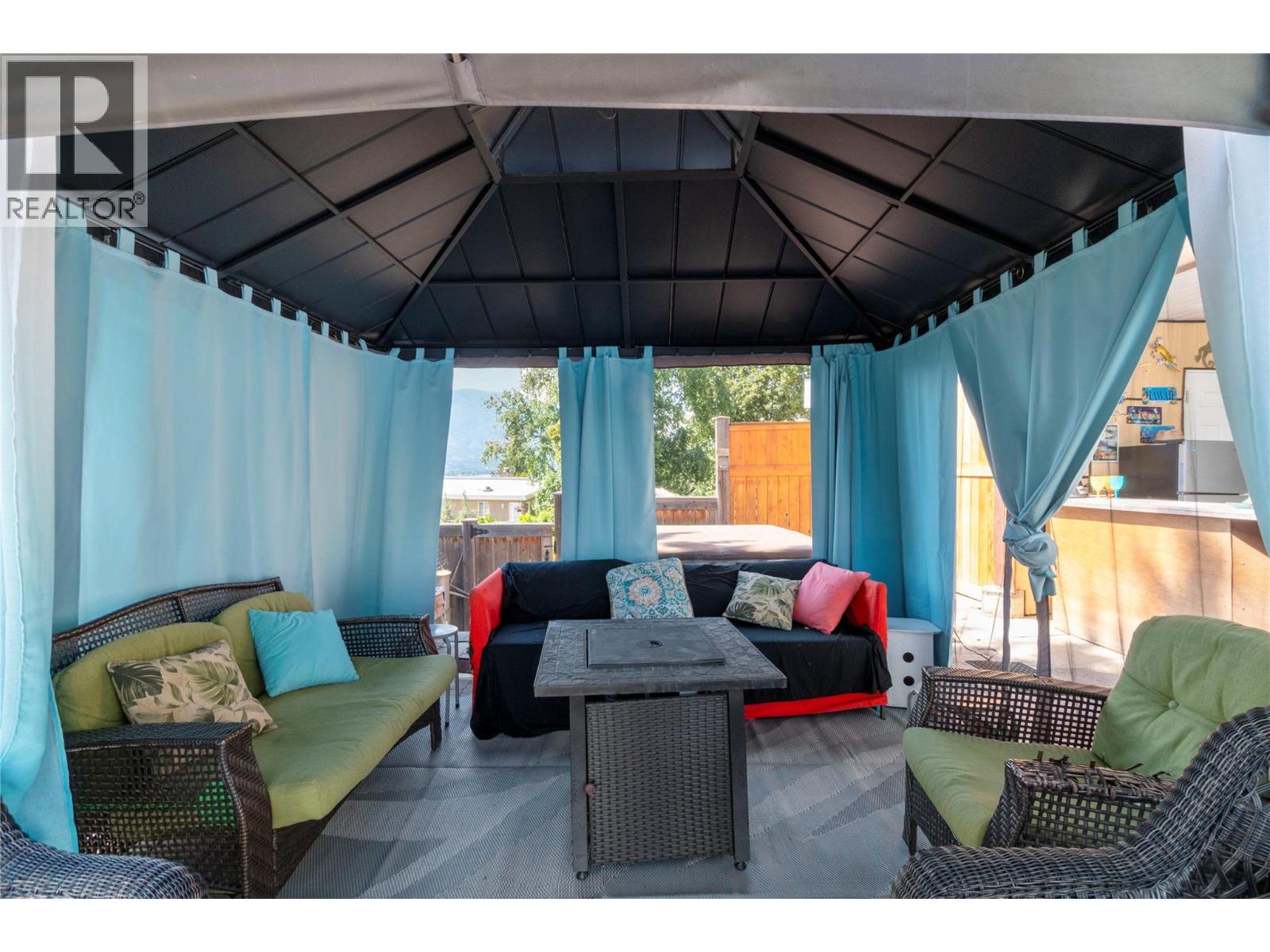 1850 28 Avenue NE, Salmon Arm