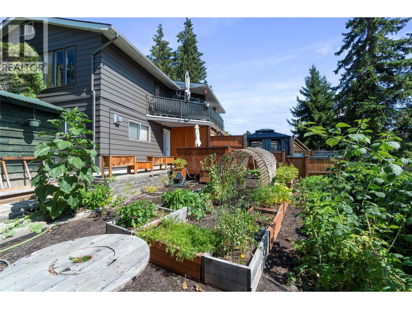 1850 28 Avenue NE, Salmon Arm