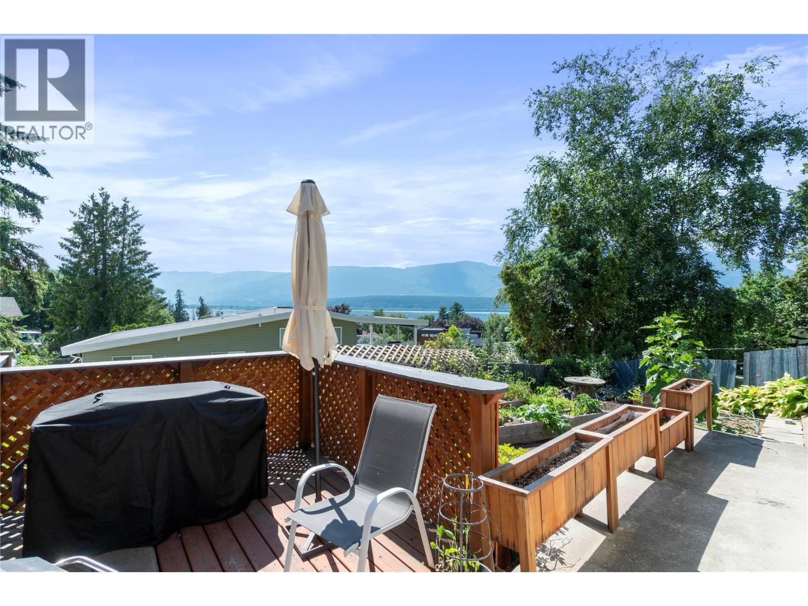 1850 28 Avenue NE, Salmon Arm