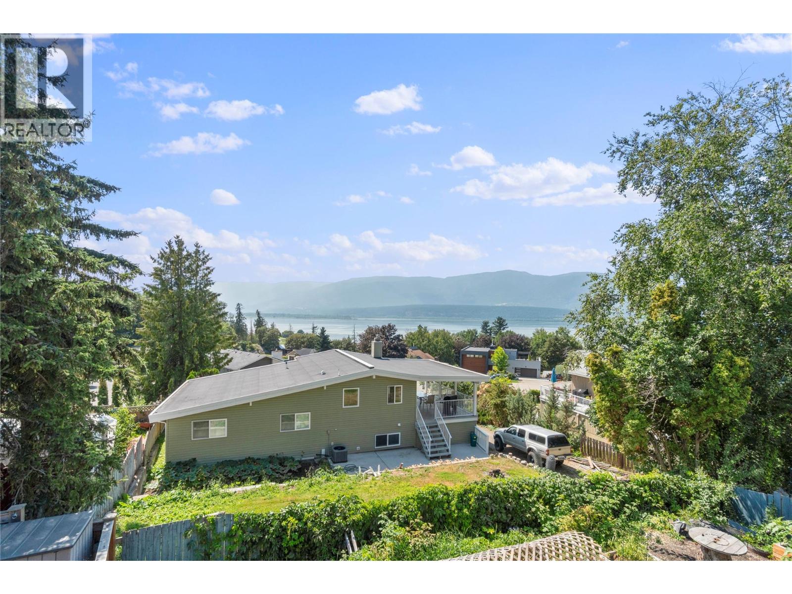 1850 28 Avenue NE, Salmon Arm