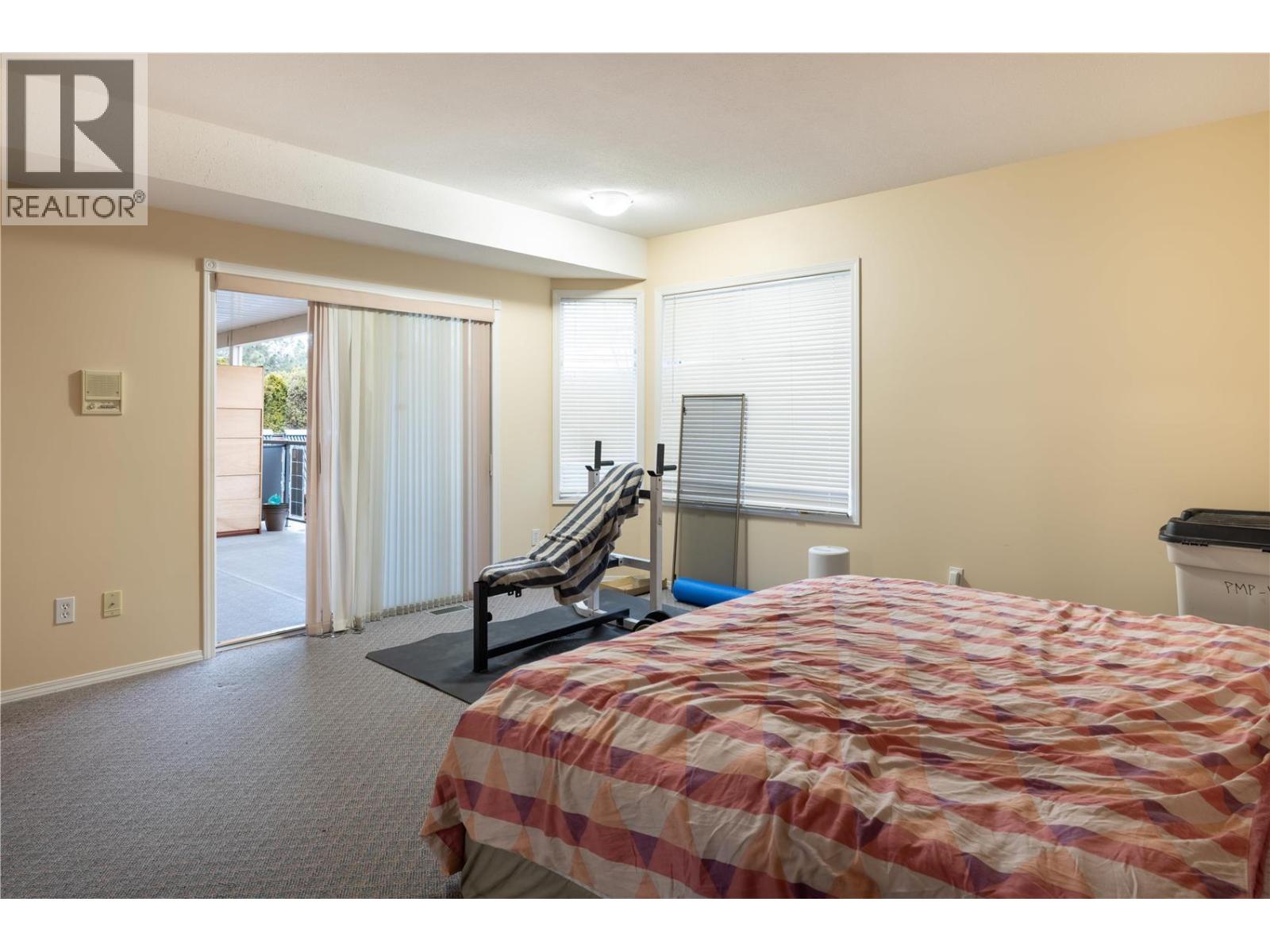  727 Cassiar Crescent, Kelowna