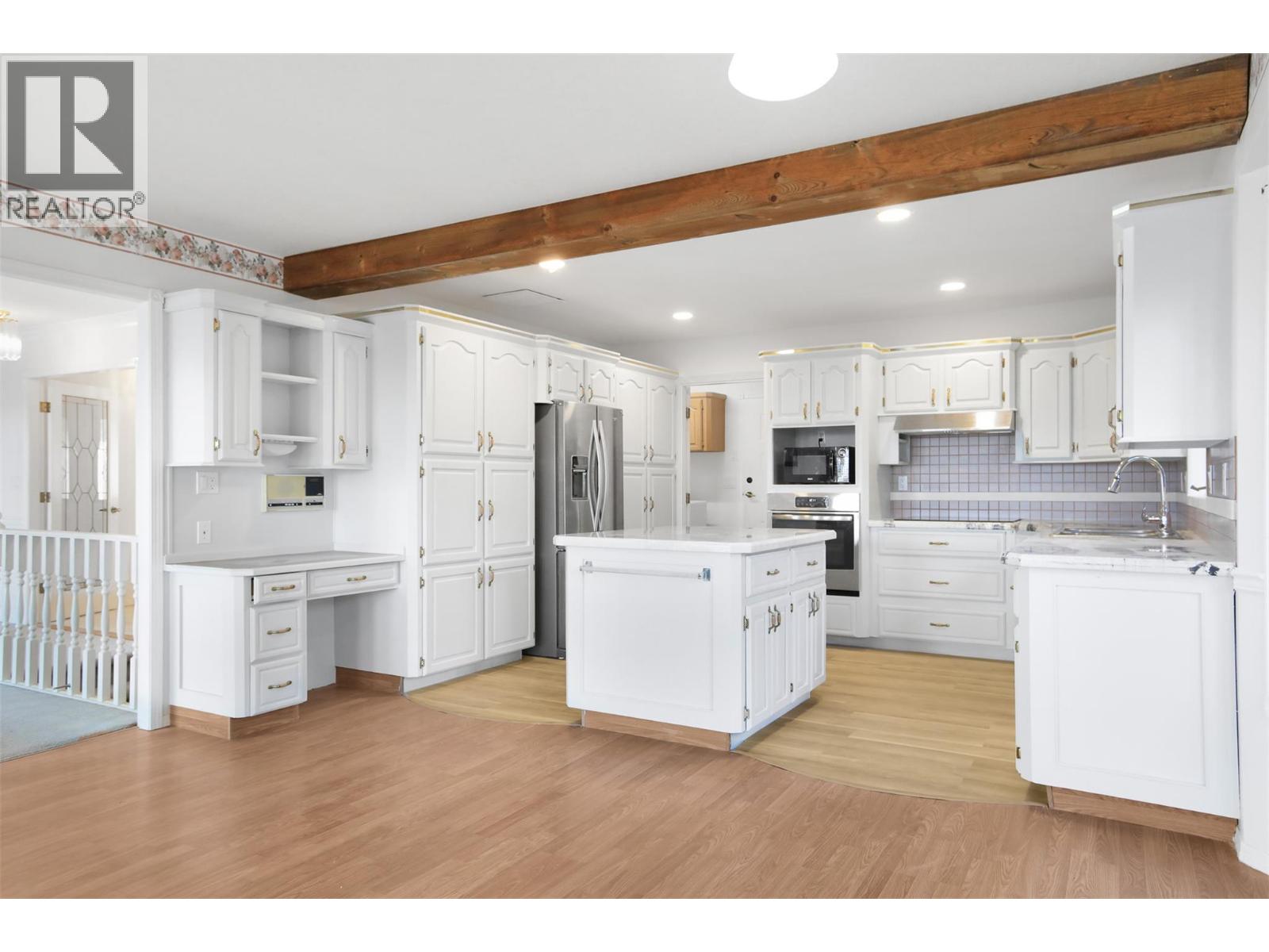  727 Cassiar Crescent, Kelowna