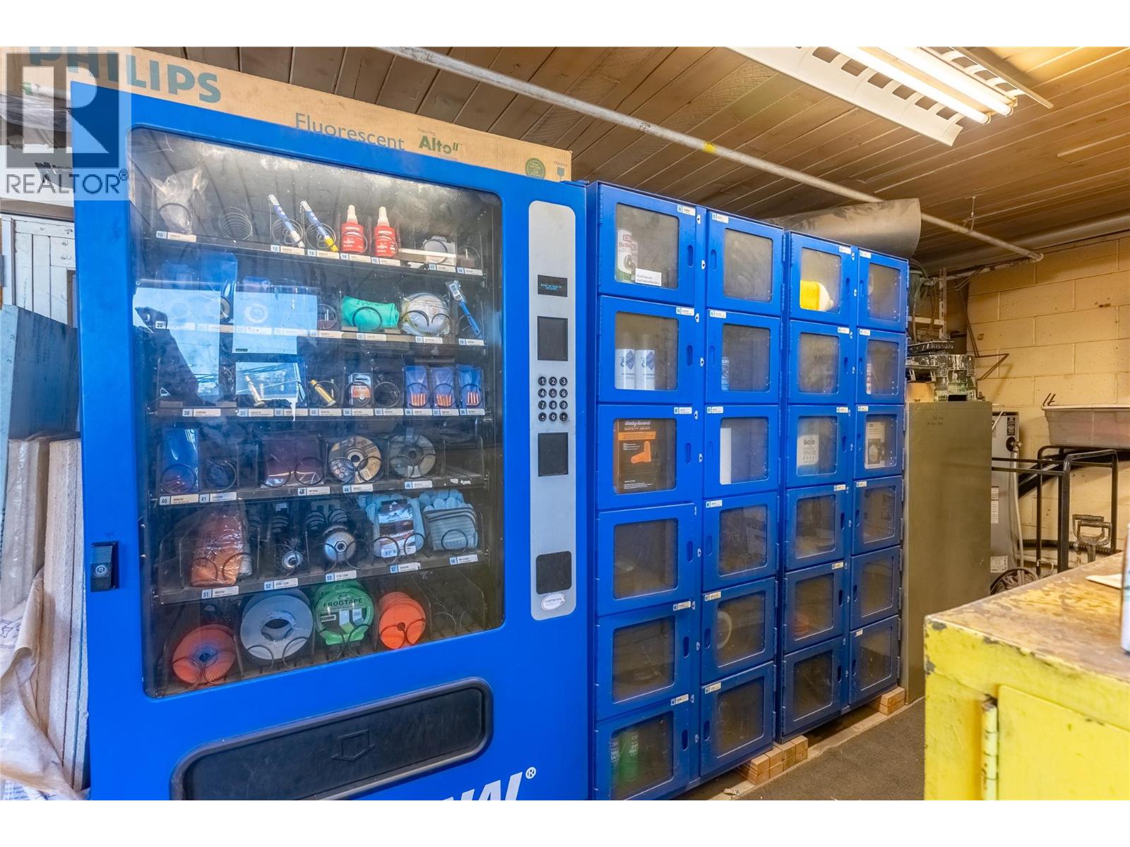  733 TAGISH Street, Kamloops