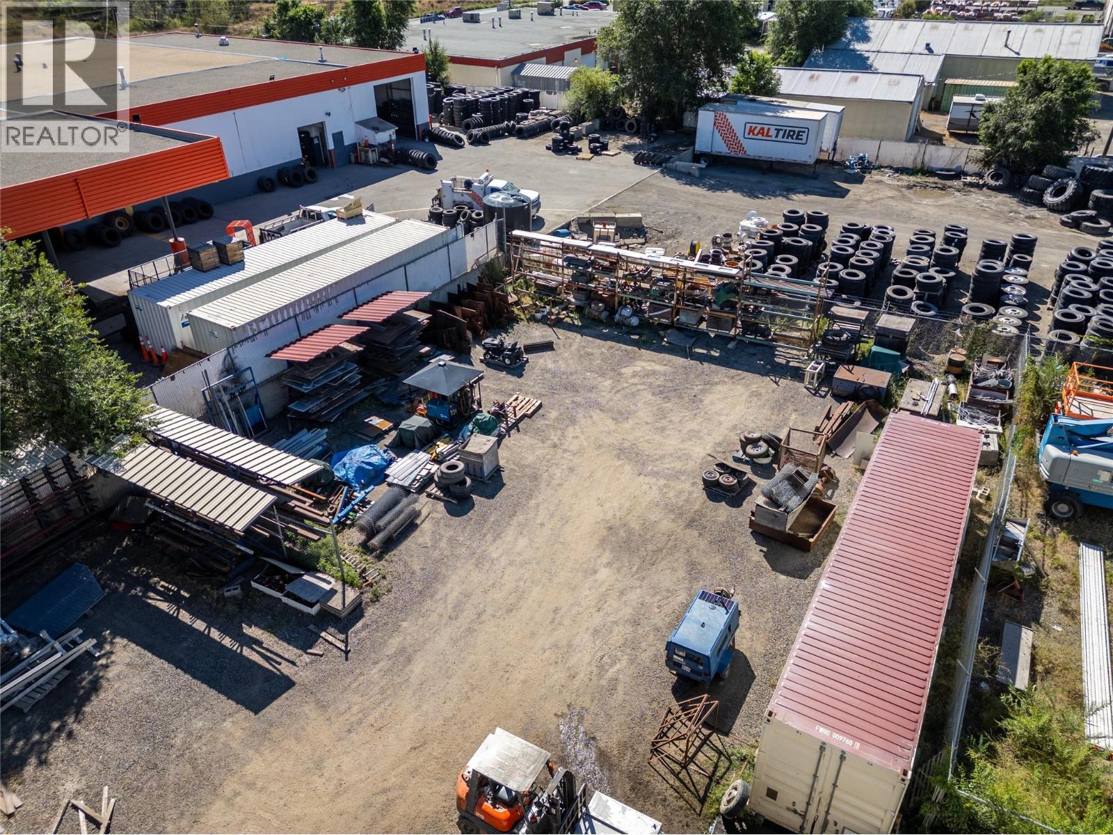  733 TAGISH Street, Kamloops