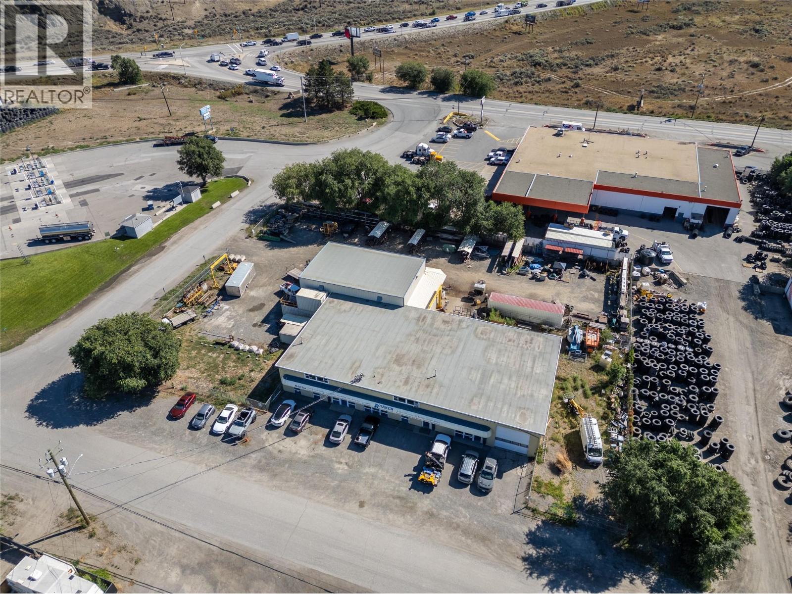  733 TAGISH Street, Kamloops