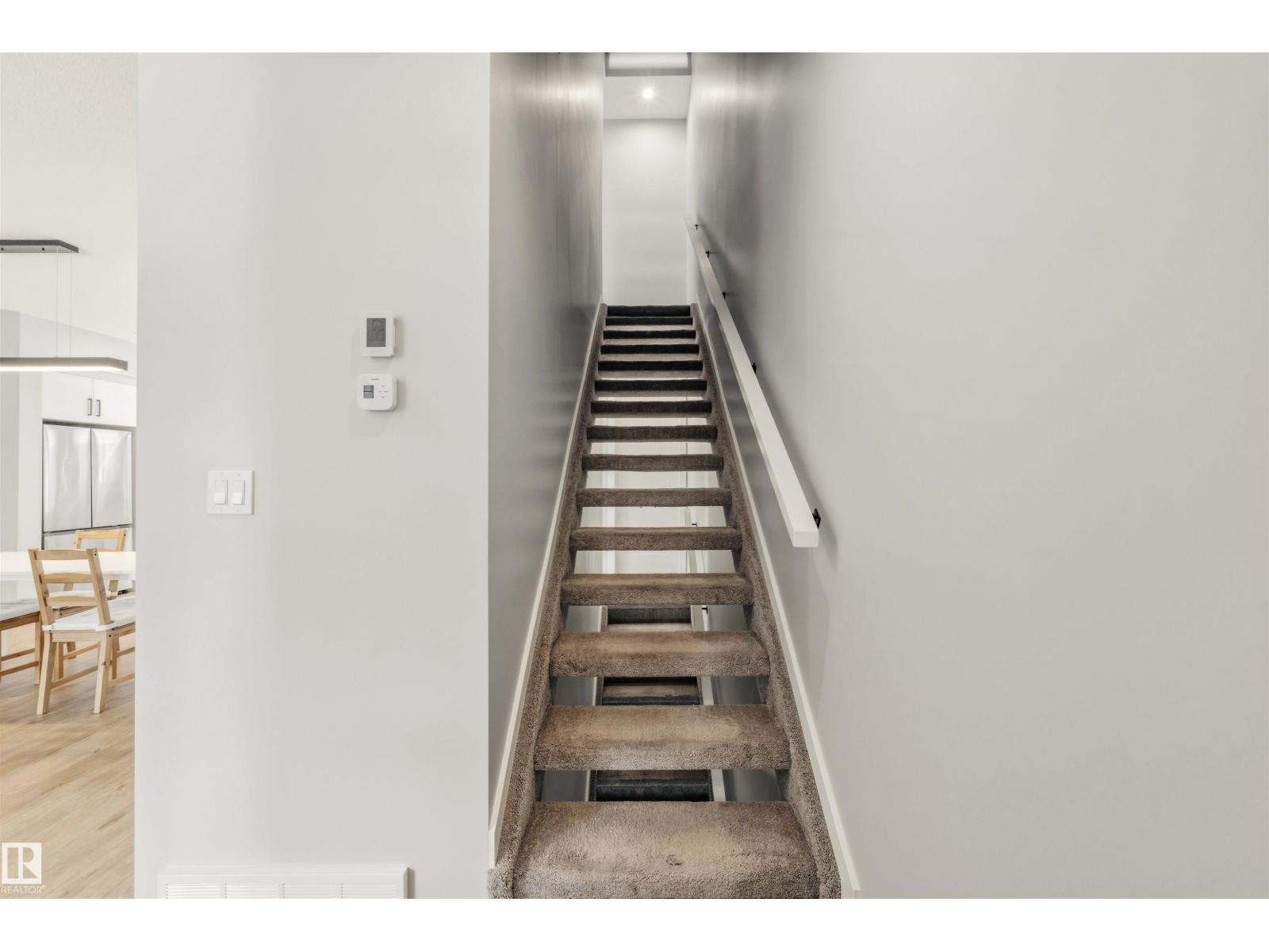 #44 1304 RUTHERFORD RD SW - 18