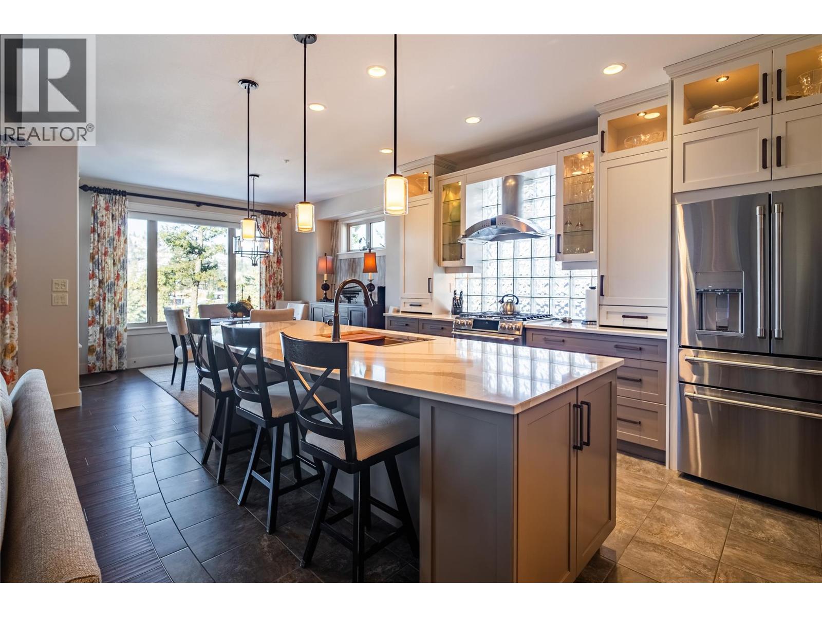 314 Dormie Point, Vernon