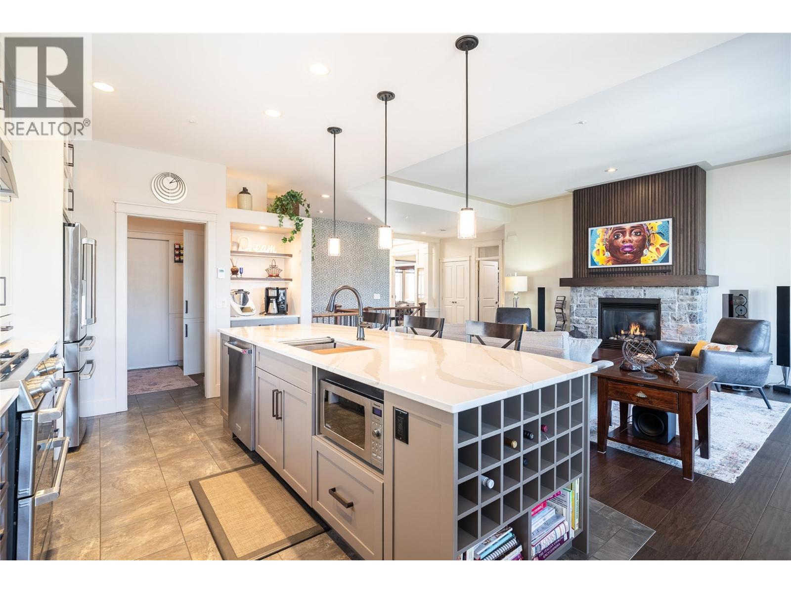 314 Dormie Point, Vernon