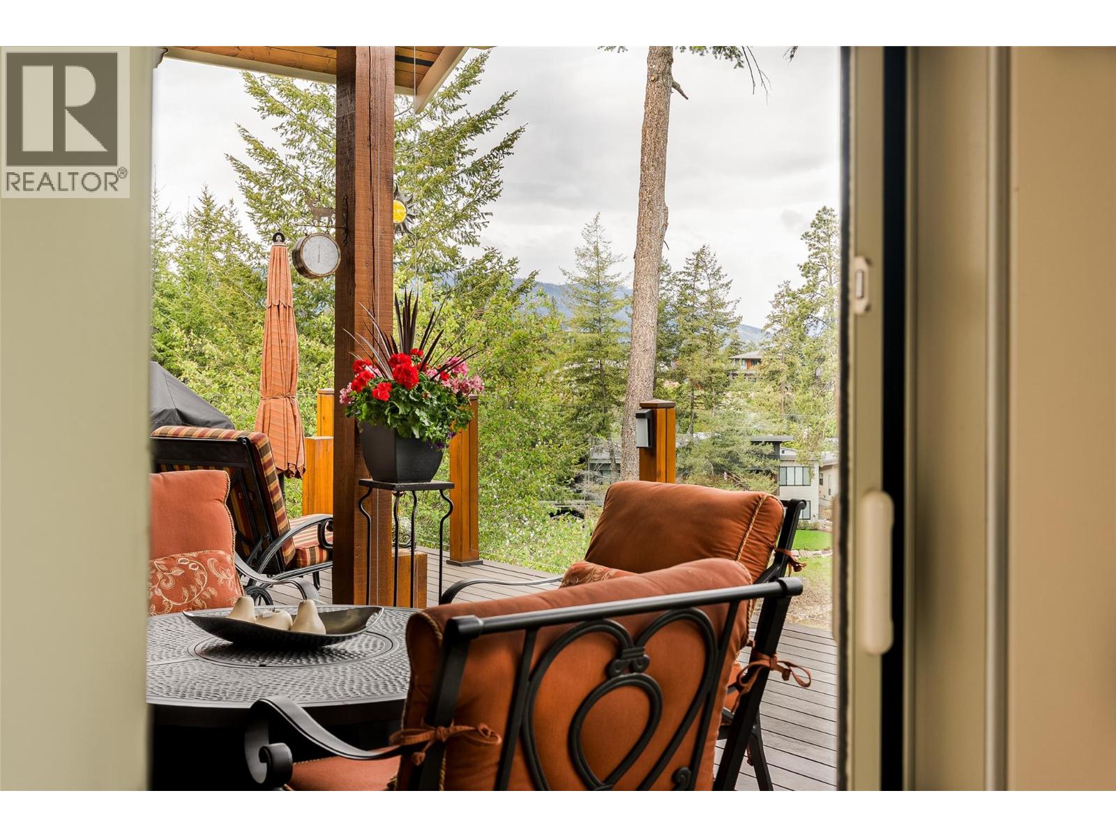 314 Dormie Point, Vernon