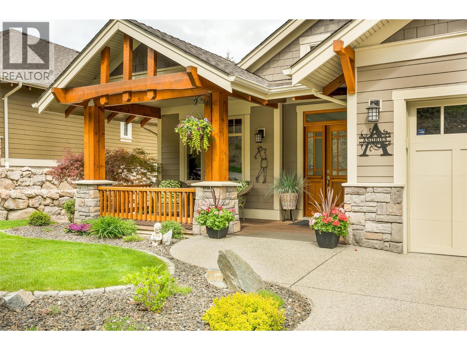 314 Dormie Point, Vernon