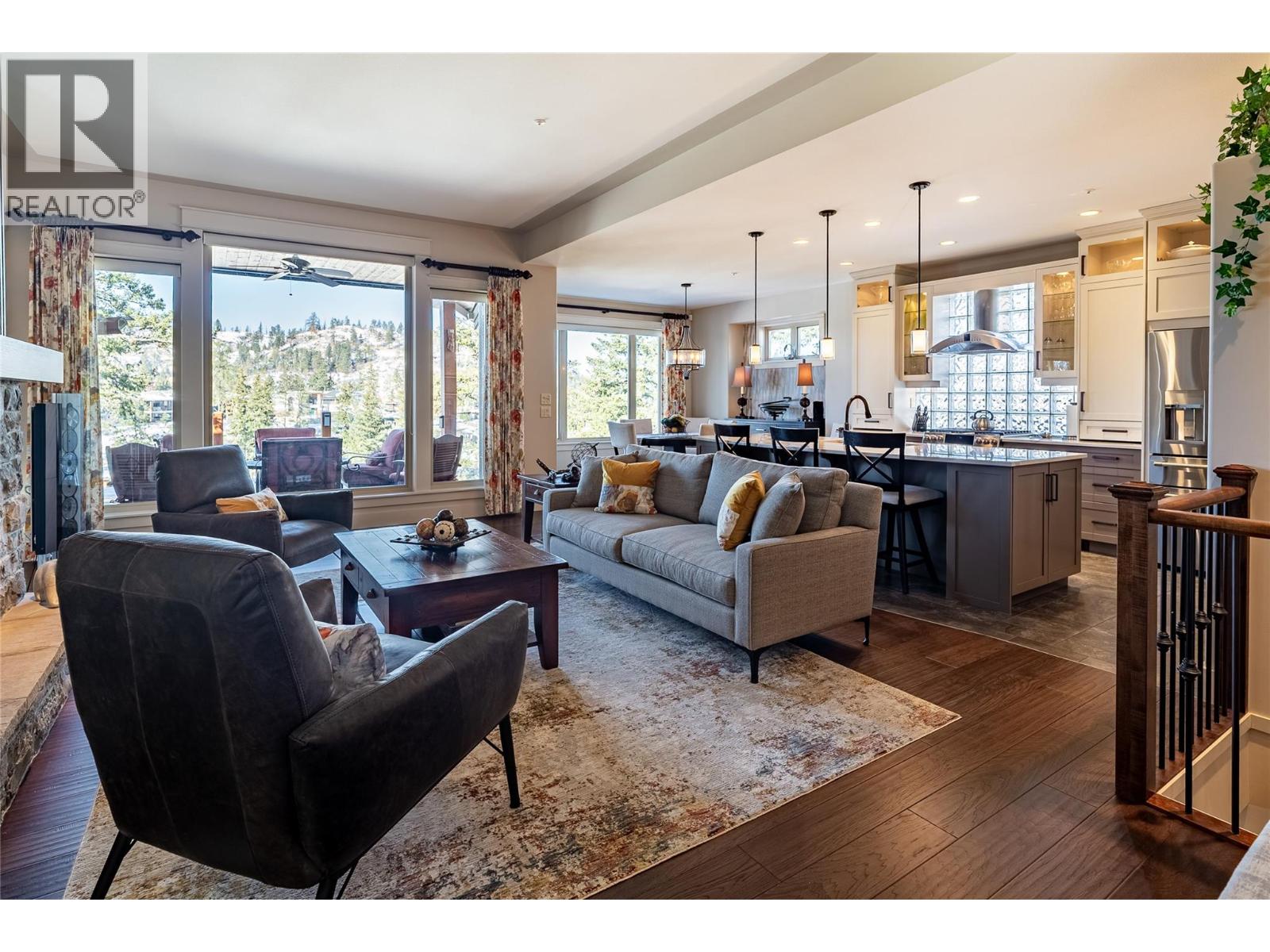 314 Dormie Point, Vernon