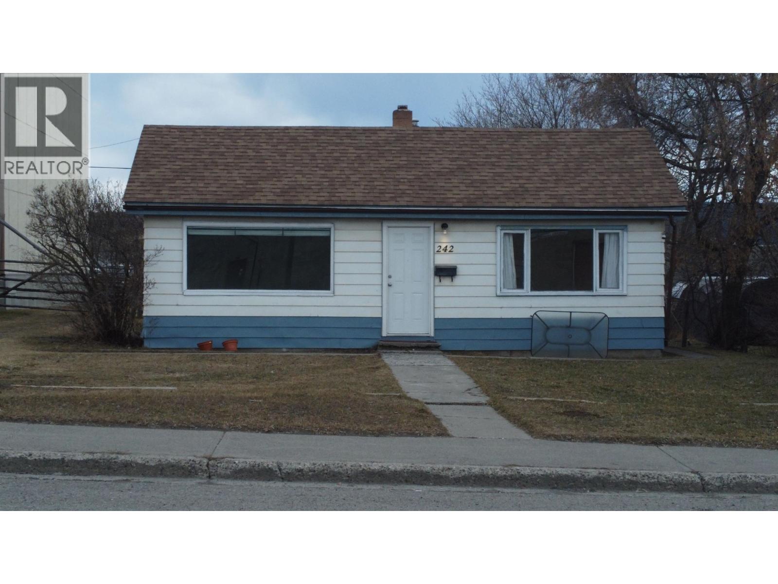 242 S THIRD AVENUE, Williams Lake
