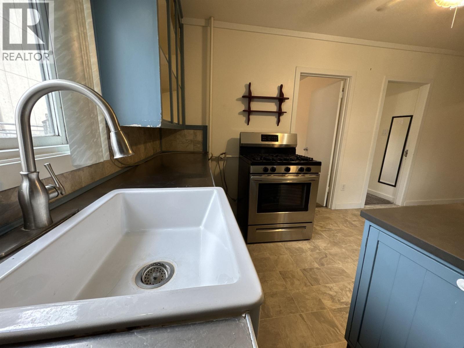 242 S THIRD AVENUE, Williams Lake