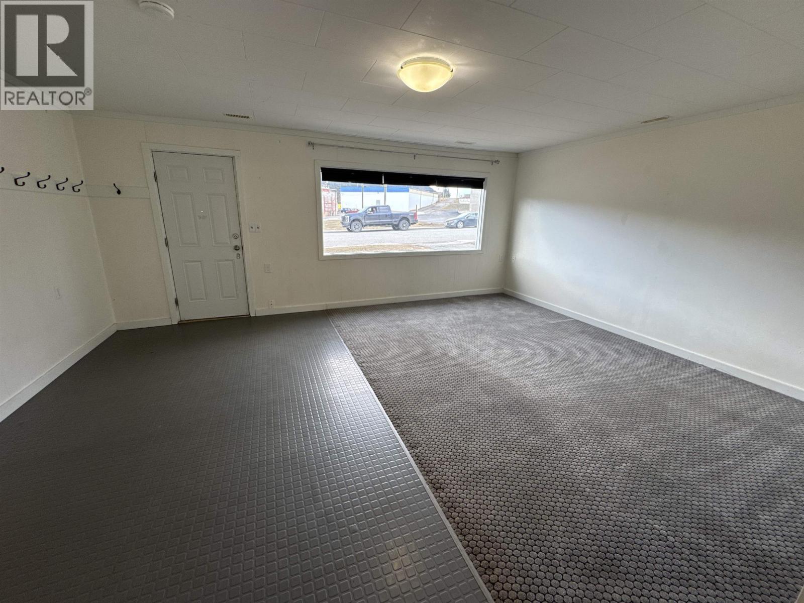 242 S THIRD AVENUE, Williams Lake